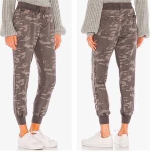 Monrow Womens Camo Jogger w Contrast Rib Linen